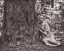 Caroline Dormon with a Longleaf Pine named "Grandpappy".jpg