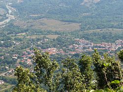 Панорамен изглед към селото от планина Булгерия през 2010 г.