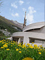 Vue partielle de l'église de l'Immaculée-Conception, à Longarone.