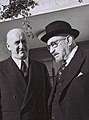 מורגנטאו עם נשיא מדינת ישראל חיים ויצמן בעת ביקור במעון הנשיא ברחובות, ינואר 1950
