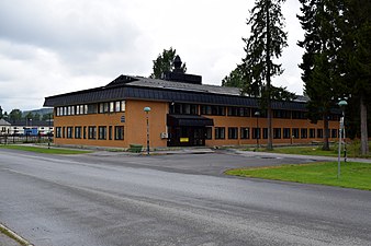 Försvarsområdesstabens stabsbyggnad åren 1980–2000.