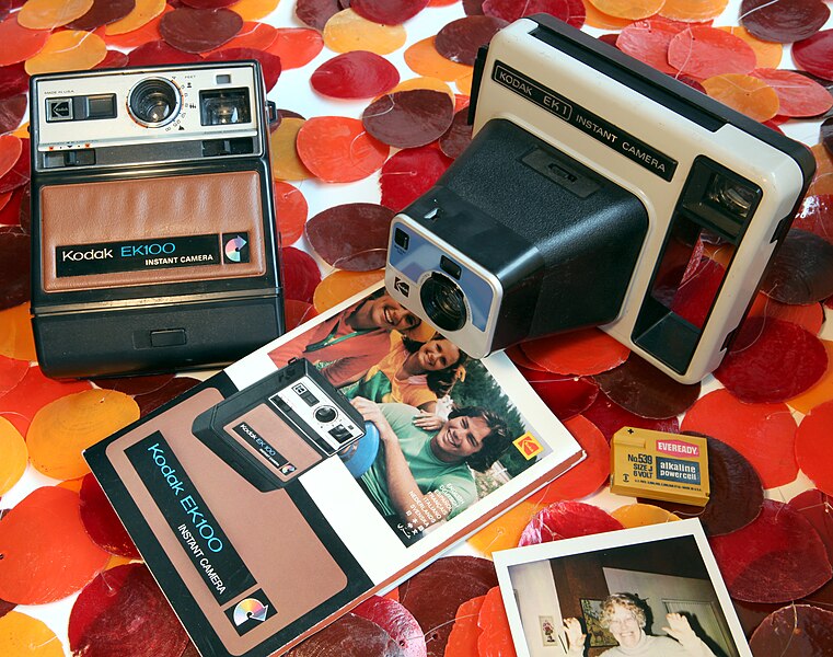 File:Kodak EK 100 and EK 1 Instant Camera.jpg