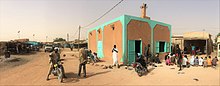 Small mosque in Filingue Niger, Filingue (25), street scene with mosque.jpg