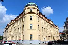 Photo : façade de bâtiment à Prague