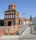 Rostock Gate kaj St. Mary en Ribnitz