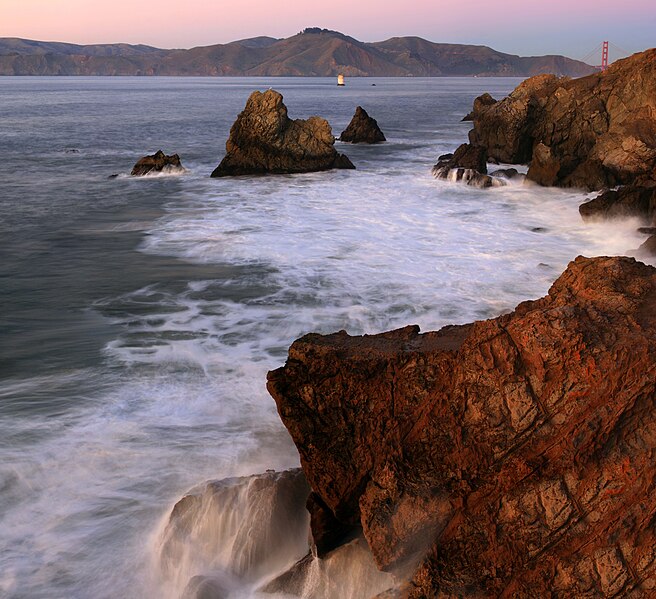 656px San Francisco Bay2C Golden Gate Bridge and Marin Headlands at sunset