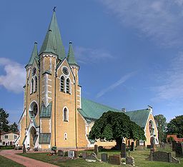 Västra Vrams kyrka i Västra Vram just söder om Tollarp