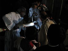 Lighting of a paschal candle in Mexico City Bendicion del fuego nuevo.JPG