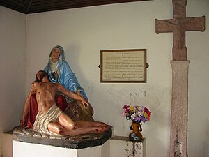 Chapelle du Brabant - Intérieur avec la croix