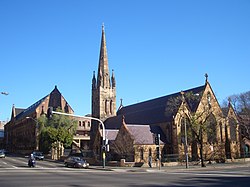 聖本篤堂及聖母大學