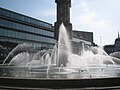 Springbrunnen mit Glasobelisk 2004