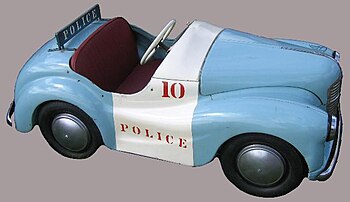 English: Austin J40 toy car, police car model