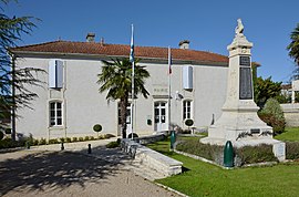 The town hall in Meursac