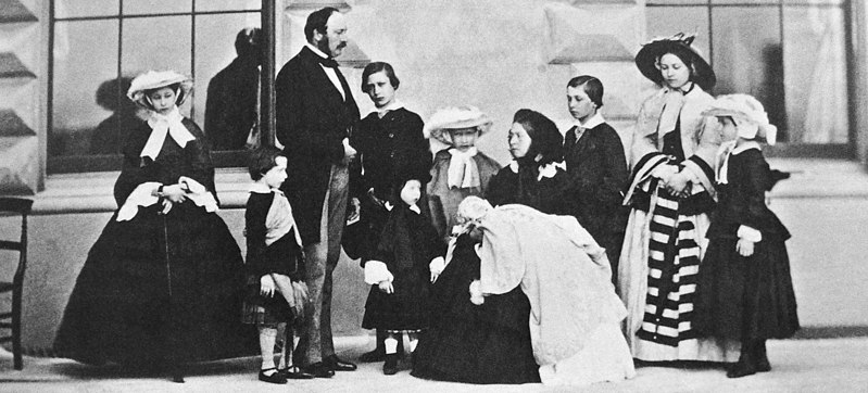 File:Queen Victoria Prince Albert and their nine children.JPG