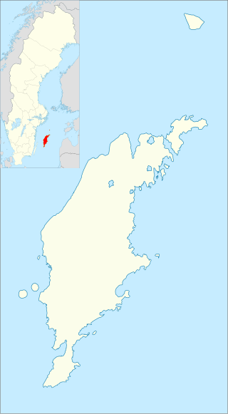 Mapa konturowa Gotlandii, po lewej znajduje się punkt z opisem „Visby”