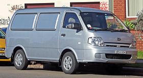 2004-2006 Kia Pregio (CT2) GS van 01.jpg