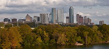 English: Downtown Austin from across Town Lake.