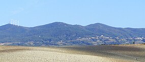 Castellina marittima panorama da lago santa luce.jpg