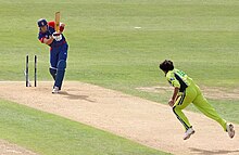 Asif bowls Pietersen for a duck Petersen-Duck-Asif.jpg