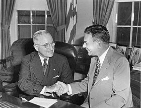 Truman with Dewey in the Oval Office in 1951 President Harry Truman meets with New York Governor Thomas E. Dewey in the Oval Office.jpg