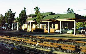 Redding AmtrakStationTrackside.jpg