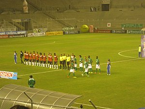 Deportivo Cali presentándose a los protocolos.