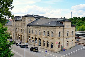 Bahnhof Rottweil (2018, im Hintergrund der Thyssenkrupp Testturm)