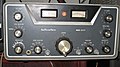 Hallicrafters SX-117, circa 1960, fabbricato principalmente per le frequenze radioamatoriali, ne esiste anche una versione militare[20]