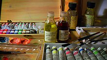 Boîtes de tubes de peinture et des flacons