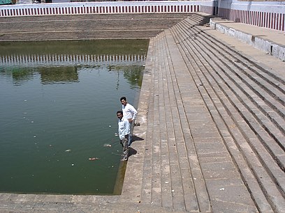 Pellgu tempullor në rrugën për në Thiruvalllur, Tamil Nadu