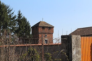 Vue sur la tour est de l'enceinte.