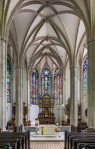 Интерьер церкви в Вайдхофен-ан-дер-Ибс (Нижняя Австрия)