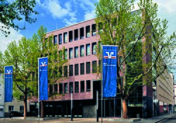 Zentrale der Mainzer Volksbank am Balthasar-Maler-Platz in Mainz