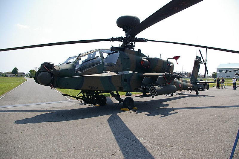 800px-AH-64_JGSDF_20080518_2.jpg