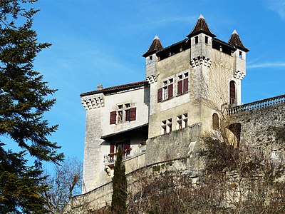 Das Schloss Château de Condat im Ortskern