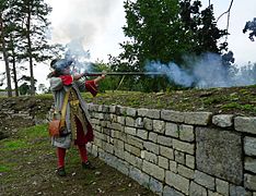 沙勒蒙城堡（法語：Fort de Charlemont）遺址