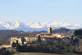 A general view of Fenouillet-du-Razès