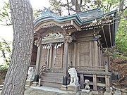 白山神社の本殿