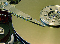 Ringakasan perangkat keras (Hard disk drive, Removable disk, CD-ROM)