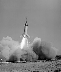 Маленький Джо 5B liftoff.jpg