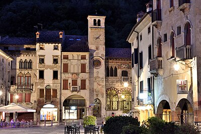 palazzi di piazza flaminio a vittorio veneto di notte