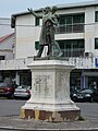 Statue de la ville de Cayenne rendant hommage à Victor Schœlcher, rédacteur du Décret d'abolition de l'esclavage du 27 avril 1848. 27 avril 1848 : abolition de l'esclavage en France.
