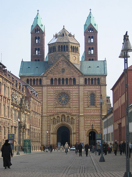 fasada (westwerk) katedry w Spirze
