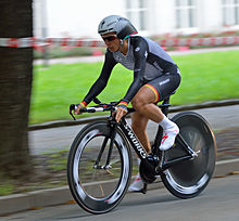 Sur son vélo de contre-la-montre durant le Tour de Thuringe