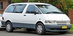 Ensimmäisen sukupolven Toyota Tarago Australiassa.