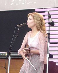 Alison Krauss en un concierto. Fotografía de 2007.