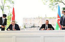 Description de l'image Aliyev and Erdogan signed Shusha Declaration on allied relations 1.jpg.