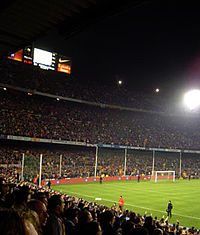 FC Barcelona hraje na Camp Nou proti Realu Madrid, 6. prosince 2003