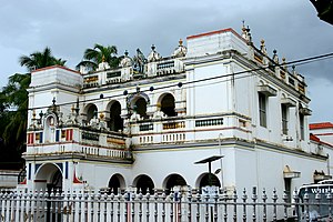English: A Palatial house in the Chettinad reg...