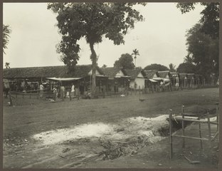 De pasar te Sendoero, nabij Loemadjang (± 1925)